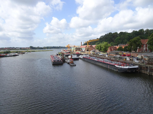 The Elbe-Seiten Canal connects the River Elbe to the interior of Western Germany. This is the mouth ...