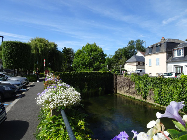 Pont l'Eveque.