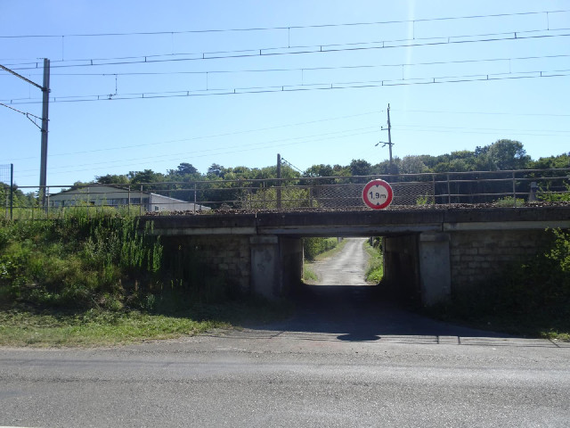 I got back onto the right road by coming under that low bridge.