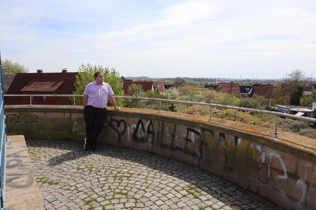 This one has this little viewing platform.