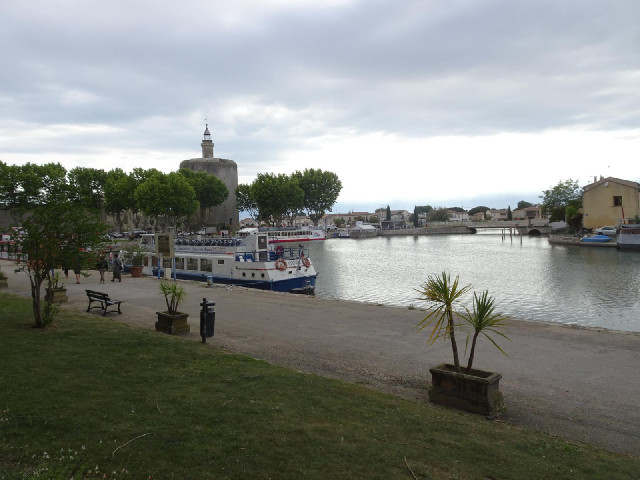 It is sometimes claimed that when Aigues-Mortes bult, around 1270, was originally a sea port which i...