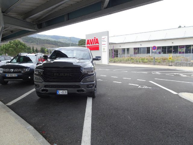 That's the shortest Polish registration I've ever seen.