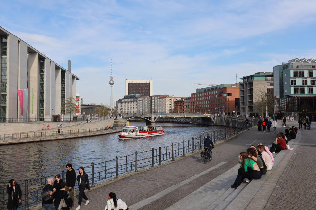 Another view of the Spree.