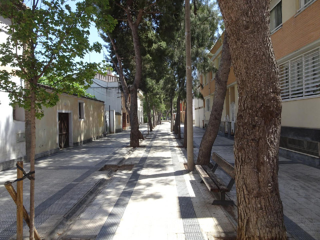 The other end is quieter.