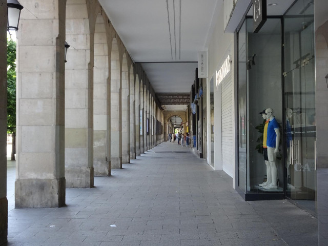 Not many of these shops are open at four o'clock on a Sunday.