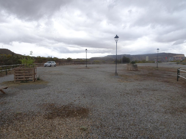 I know the view of Hinojares is impressive but I don't think the overlook car park needs to be this ...