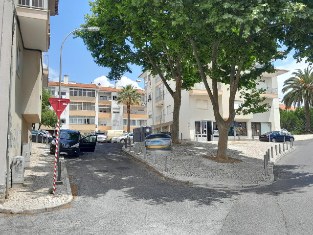 7th of December Square.