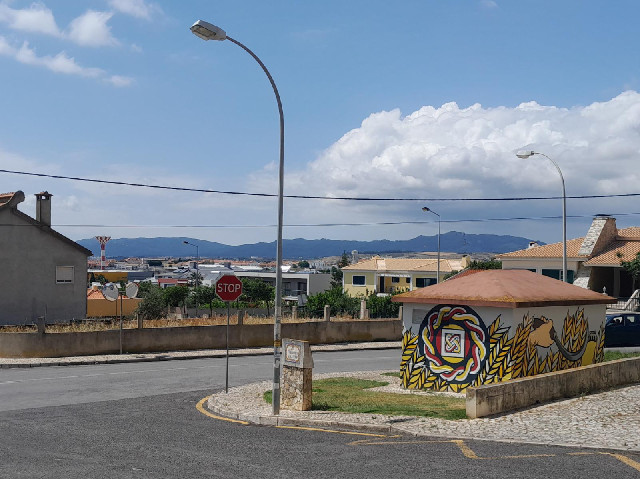 I've now moved again to the neighbourhood which will give me the last four signs of the day. Three o...