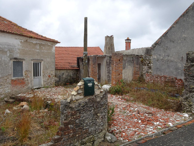 The house has been demolished but it can still receive mail.