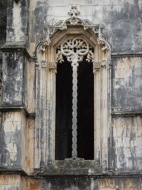 A detail of the monastery.