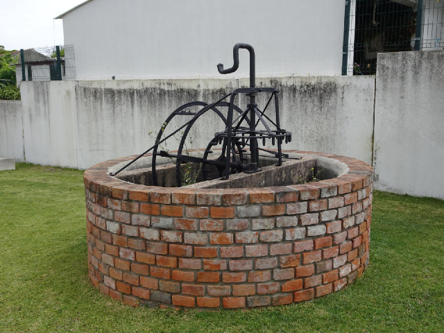 Near the 30th of March sign, in a place called Alqueid&atilde;o.