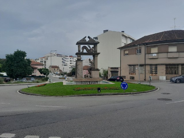 A fountain in S&atilde;o Jo&atilde;o de Madeira.