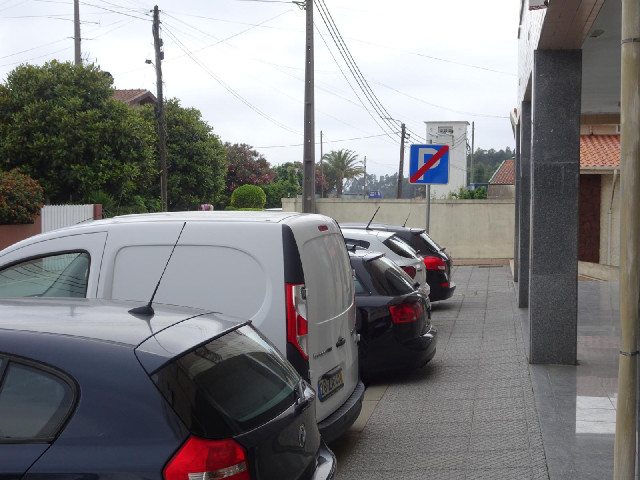 In my opinion, Portugal has more road signs than are really necessary. I think people would be able ...
