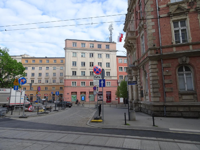 Ratajskiego Square.
