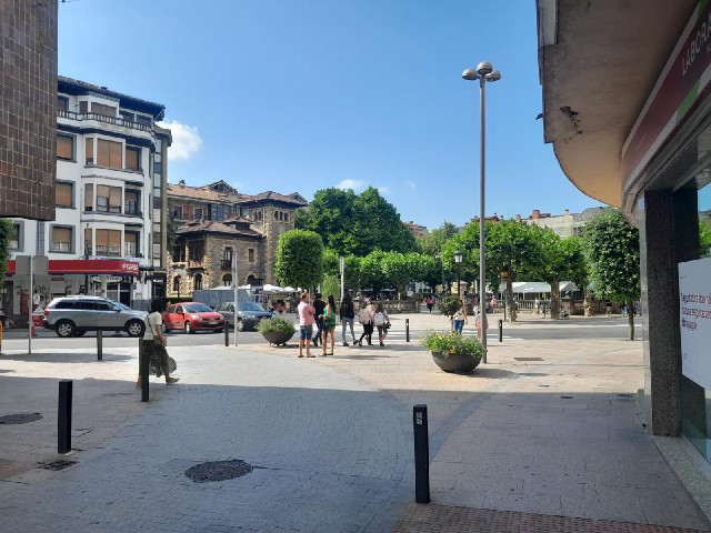 Looking out of the end of 8th of January Street.