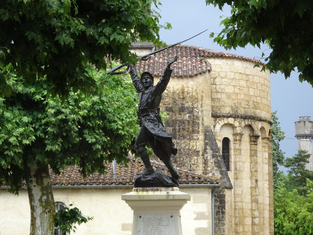 1st of August Square.