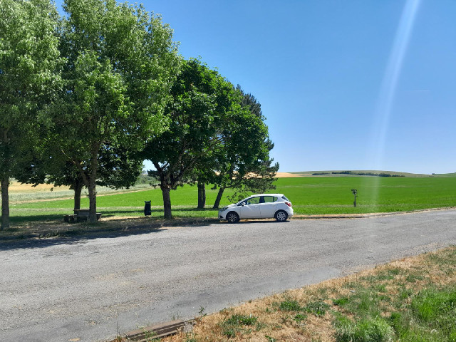 It's another sunny day.