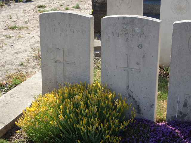 Two unknown soldiers.