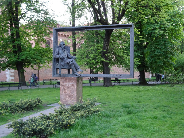 A monument to the painter Jan Matejko.