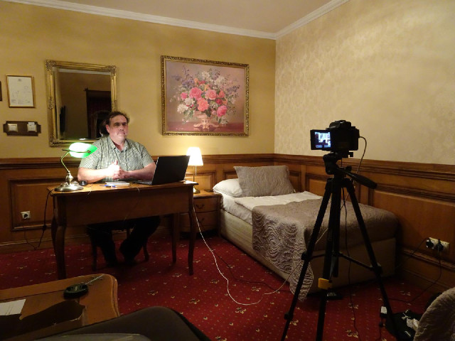 I've got an impressive backdrop for my online quiz but I rather mucked up the presenting because I'm...