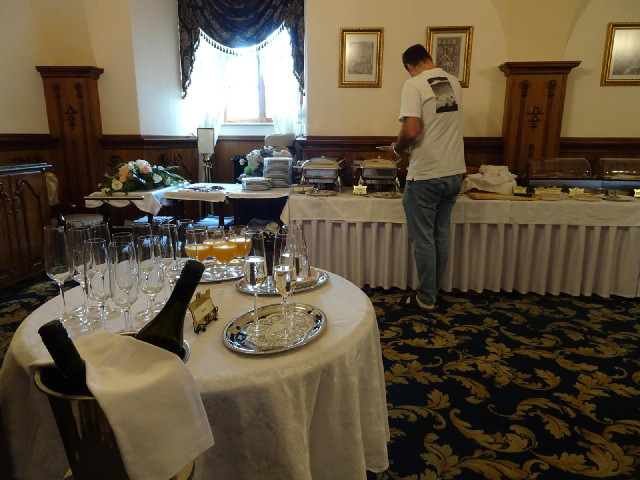 This is the first buffet breakfast I've seen which has included champagne.