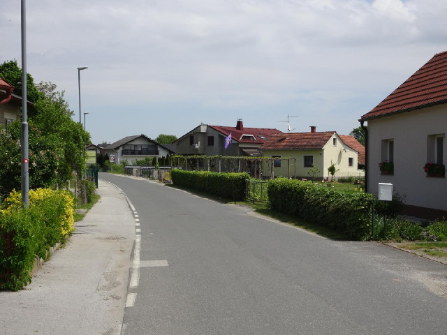 A bit further along 4th May Street.