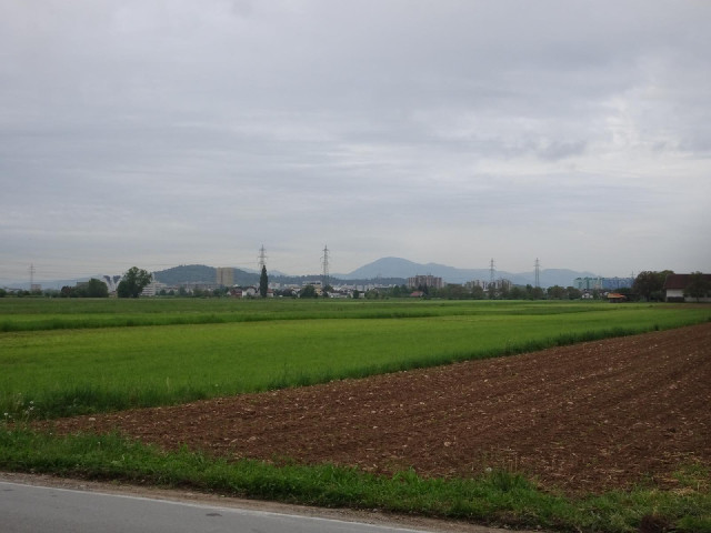 Looking back torards the city.