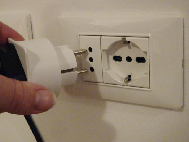 This room has seven sockets like the one on the left but only one like the one on the right. My plug...