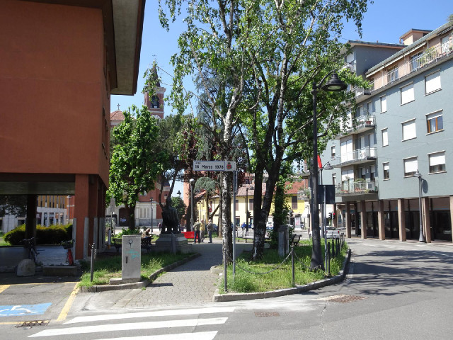 The entrance to 16th March Street.