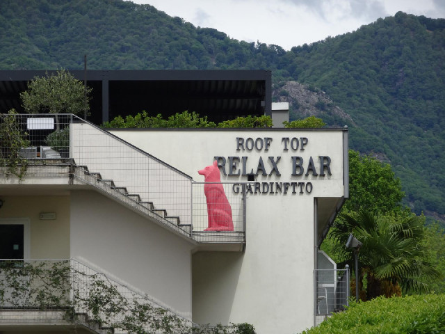 I don't know why there's a big red statue if a wolf. That's not very relaxing.