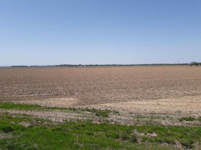 ... and on the other side it's this Midwestern arable land.