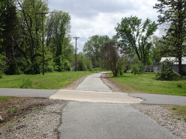 Walnut Ridge is where I peel away from the railway line which I have been following closely most of ...