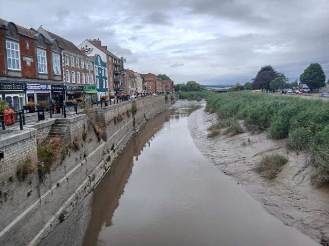 The tidal River Parrett. According to a nearby sign, it has a bore a bit like the River Severn.