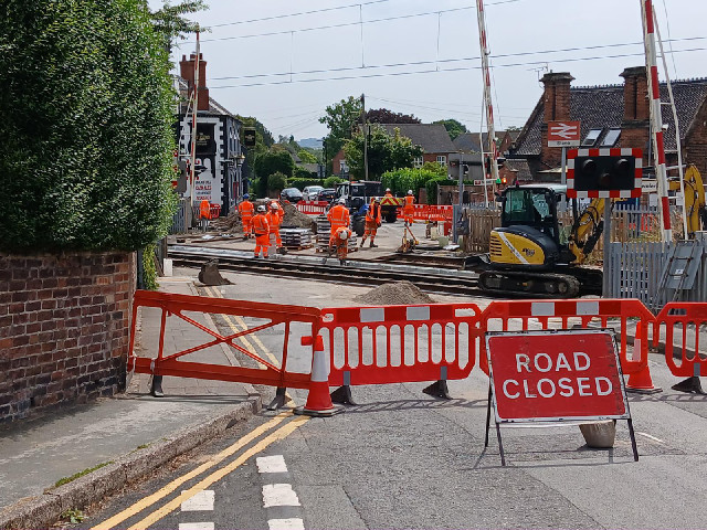 Unfortunately it's completely closed and the tarmac has actally been removed so I had to go a differ...