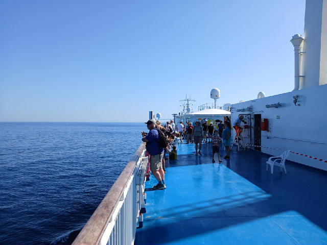 Apparently, for the next three hours we will be in an area where whales are sometimes seen. I stood ...