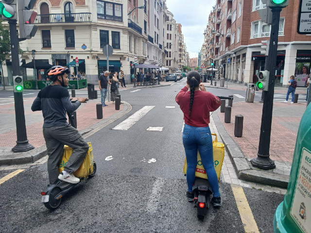 Strange traffic on this road.