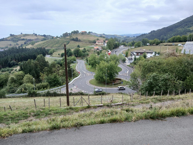 The remaining 8 km will be downhill on proper tarmac. It's been a short day's ride but I didn't fanc...
