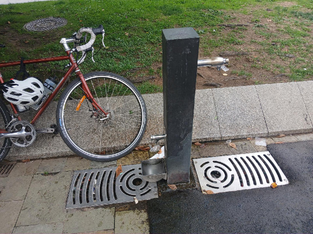 Spanish towns almost always have drinking water taps in public places, which isn't true in France. I...