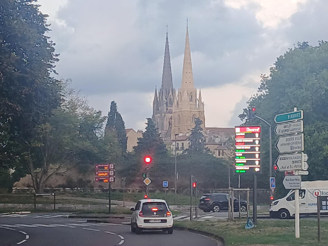 Bayonne.