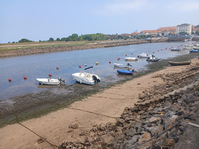 It looks like low tide. I guess that you must get large tides on the day of an eclipse because the M...