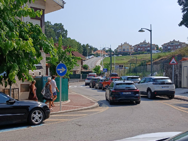 Today's route starts by going up that hill.