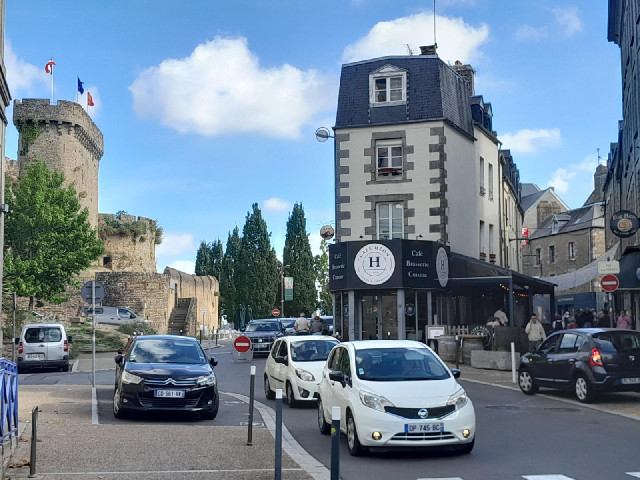 Avranches.