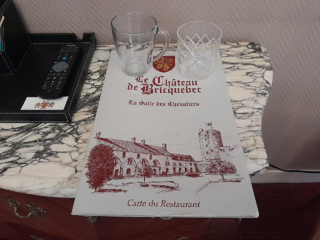 There's a choice of decent drinking vessels here. The one on the right looks more classy but is actu...